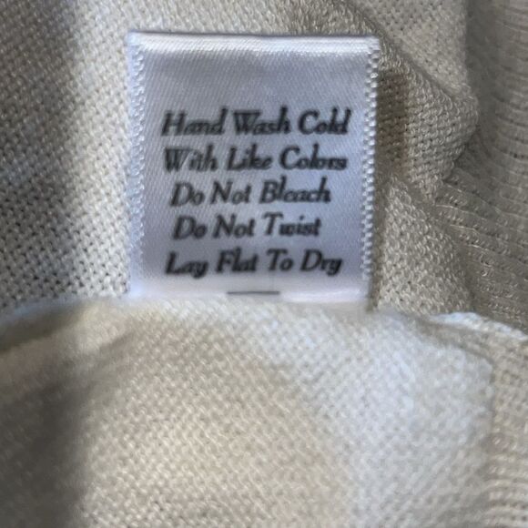 MAK SWEATER White Button up 3/4 Sleeve Cradigan-S - Picture 9 of 9